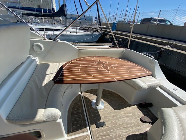 slider 8 Beneteau Flyer 920